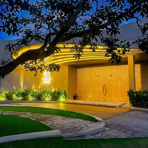 avenra-garden-hotel.negombohotels.net/